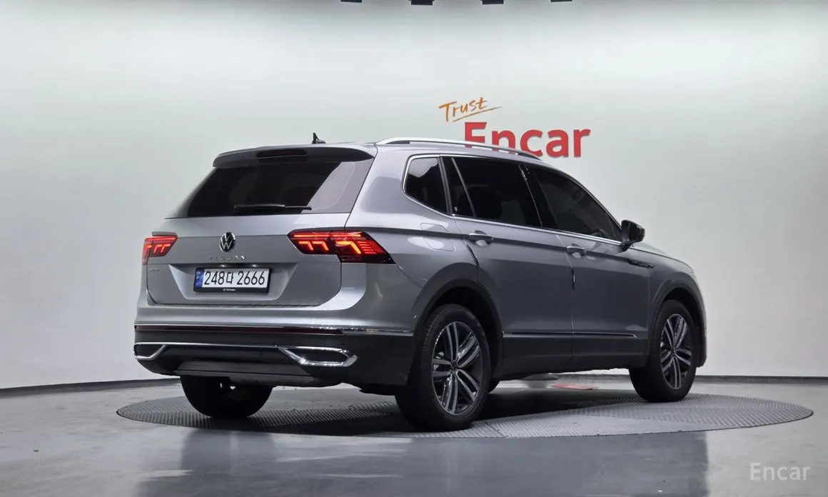 Фото 2 - Volkswagen Tiguan