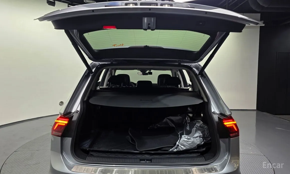 Фото 20 - Volkswagen Tiguan