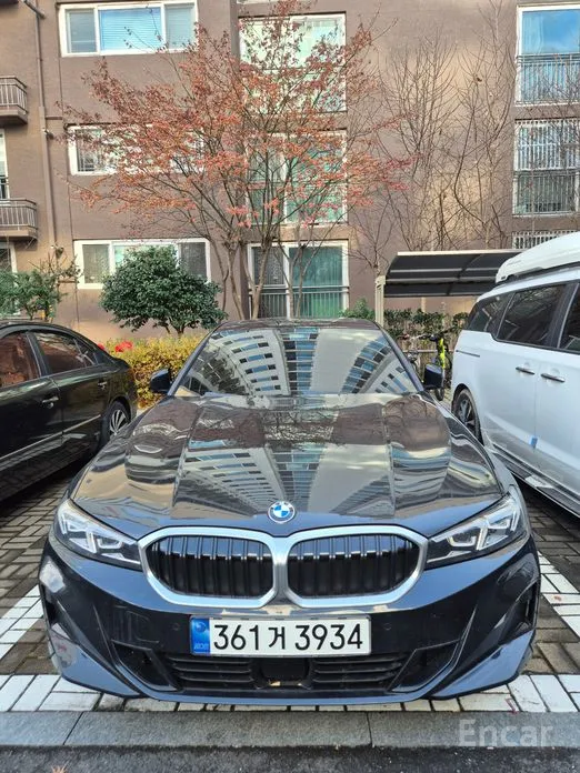 Photo 1 - BMW 3 Series