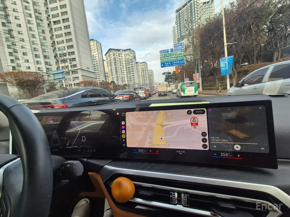 Photo 8 - BMW 3 Series