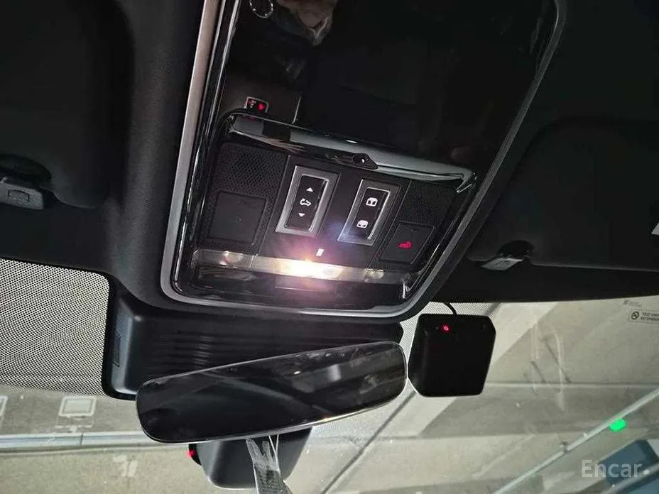 Фото 17 - Land Rover Range Rover Velar