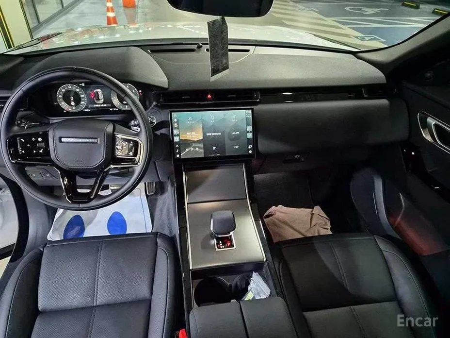 Фото 8 - Land Rover Range Rover Velar