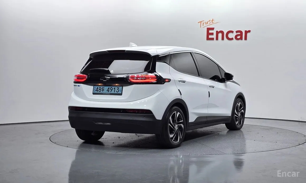 Фото 2 - Chevrolet Bolt EV