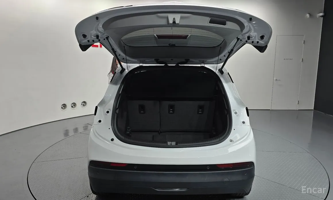 Фото 20 - Chevrolet Bolt EV