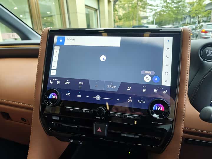 Фото 14 - Toyota Vellfire