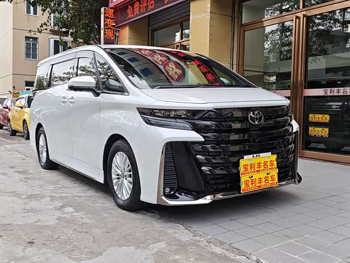 Фото 3 - Toyota Vellfire