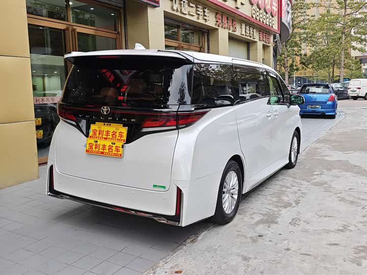 Фото 6 - Toyota Vellfire