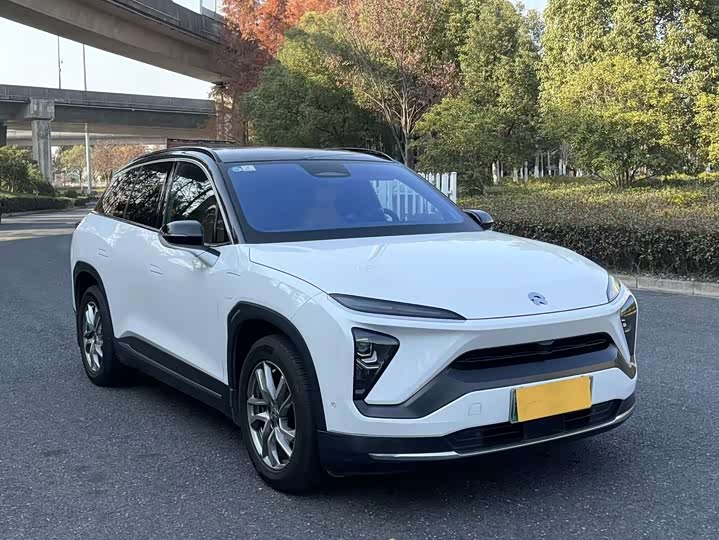 Фото 3 - Nio ES6
