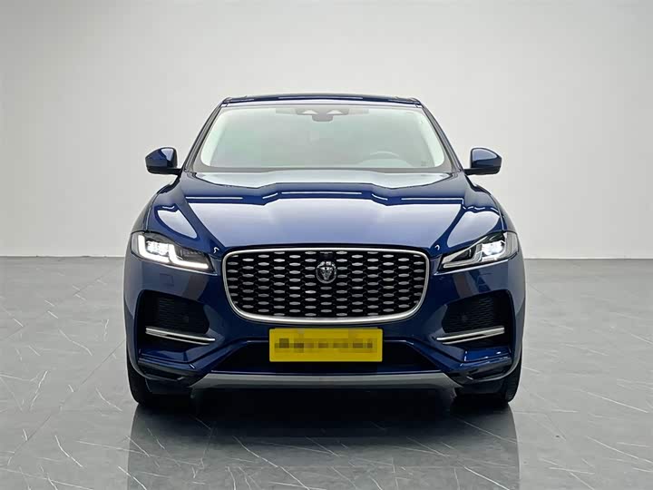 Фото 2 - Jaguar F-Pace