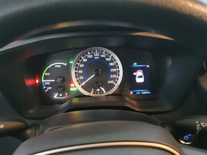 Фото 12 - Toyota Corolla