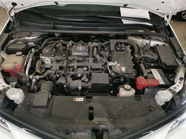 Фото 20 - Toyota Corolla