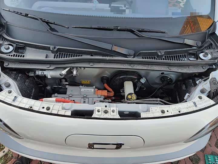 Фото 11 - Bestune Pony