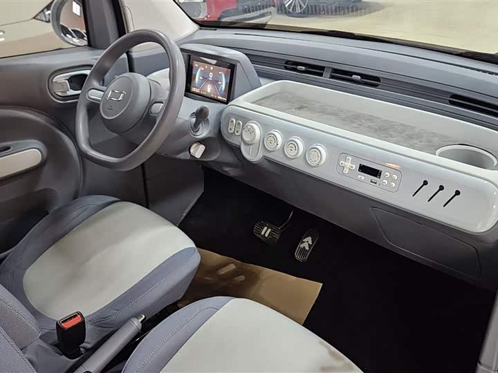 Фото 13 - Bestune Pony