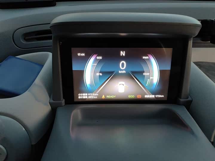 Фото 4 - Bestune Pony