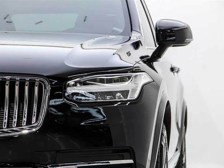 Фото 27 - Volvo XC90
