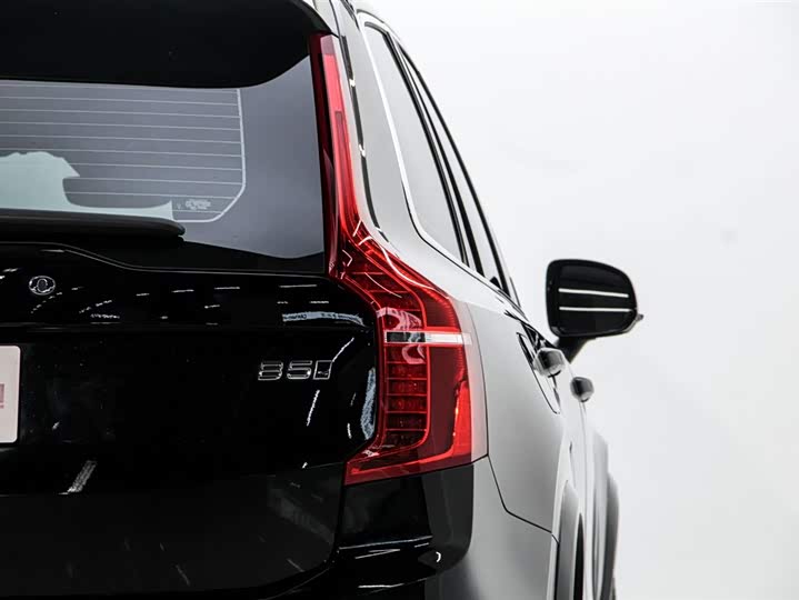 Фото 28 - Volvo XC90