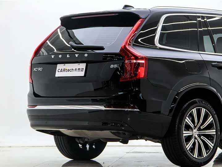 Фото 30 - Volvo XC90