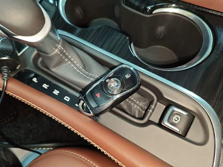 Фото 9 - Buick Envision Plus