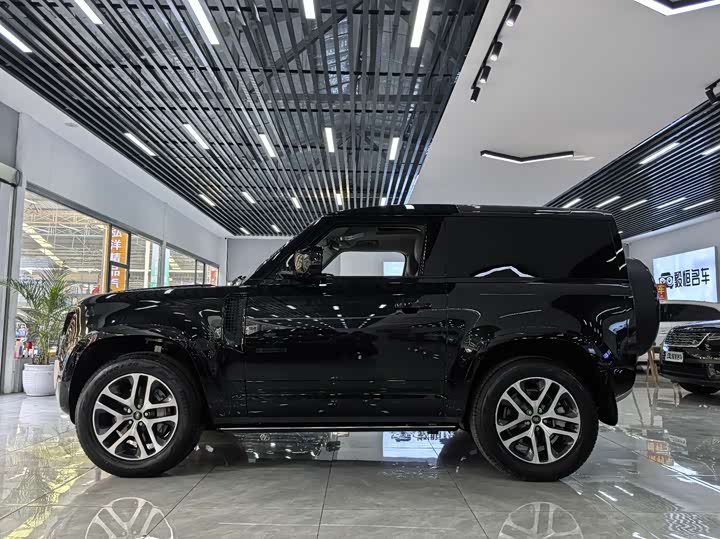 Фото 8 - Land Rover Defender