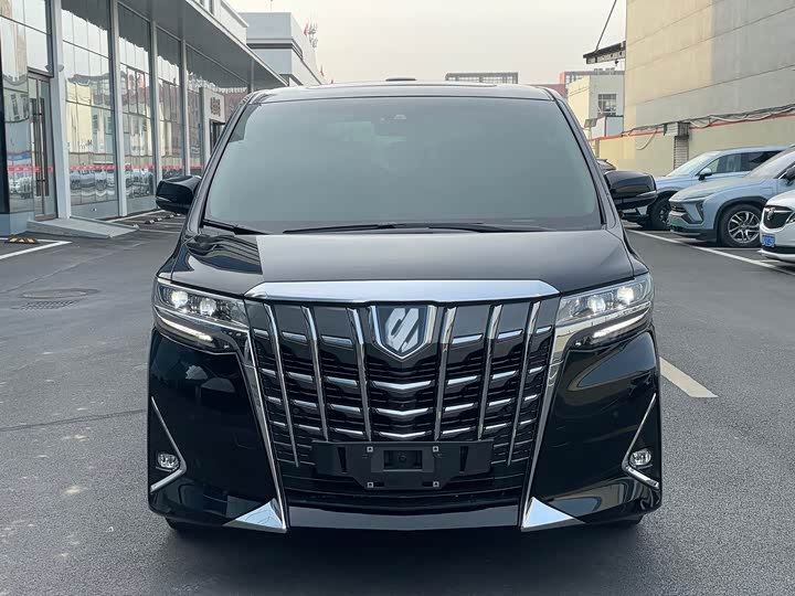 Фото 3 - Toyota Alphard