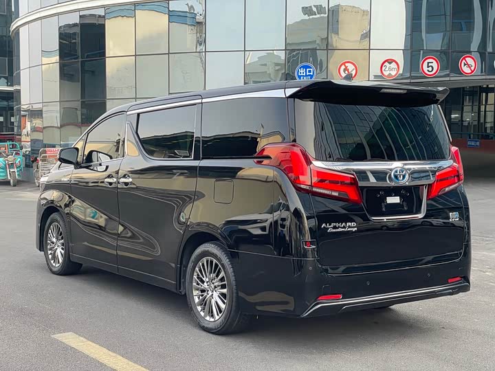 Фото 6 - Toyota Alphard