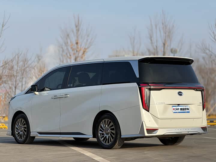 Фото 9 - GAC Trumpchi M8