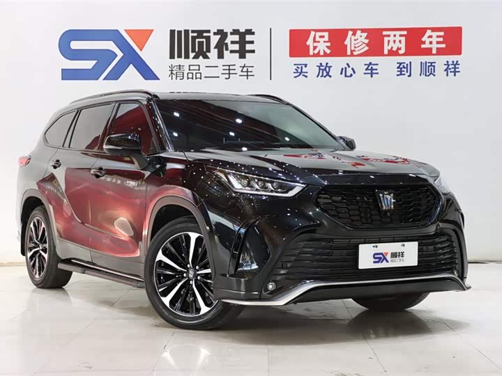 Фото 3 - Toyota Crown Kluger