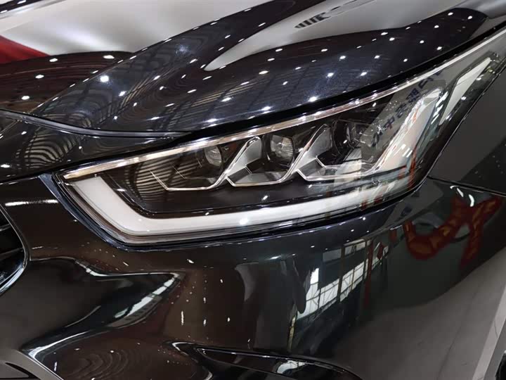 Фото 7 - Toyota Crown Kluger