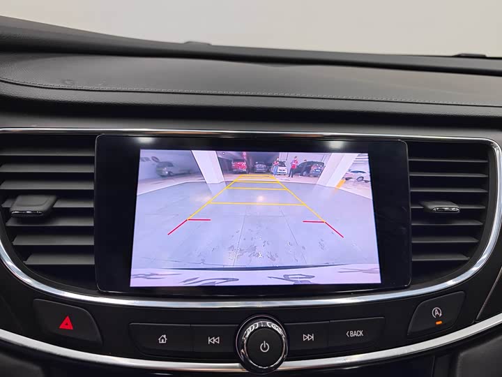 Фото 13 - Buick LaCrosse