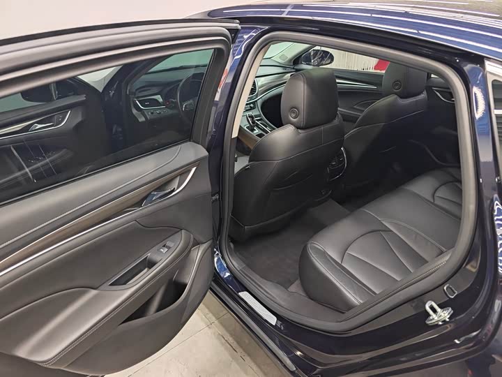 Фото 9 - Buick LaCrosse