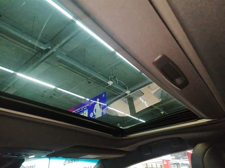 Фото 18 - Toyota Avalon