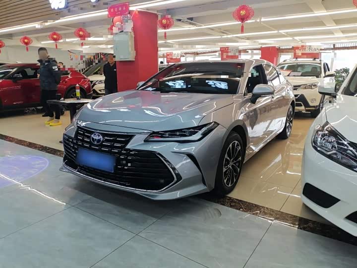 Фото 2 - Toyota Avalon