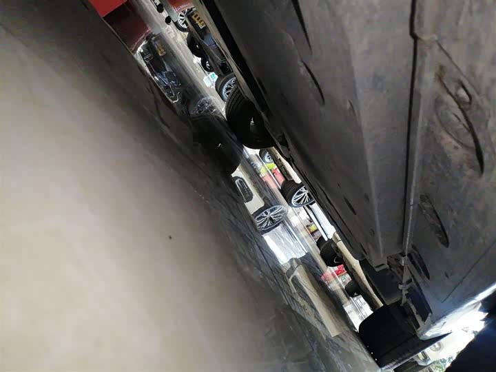 Фото 21 - Toyota Avalon