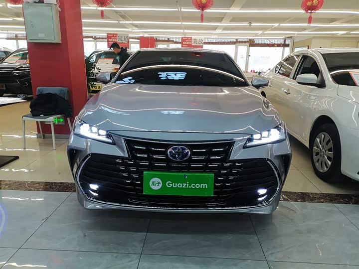 Фото 3 - Toyota Avalon