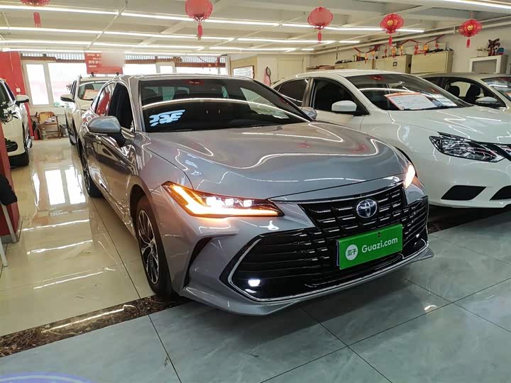 Фото 4 - Toyota Avalon