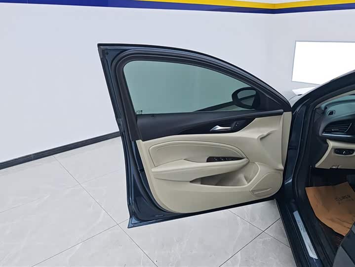 Фото 7 - Buick Regal