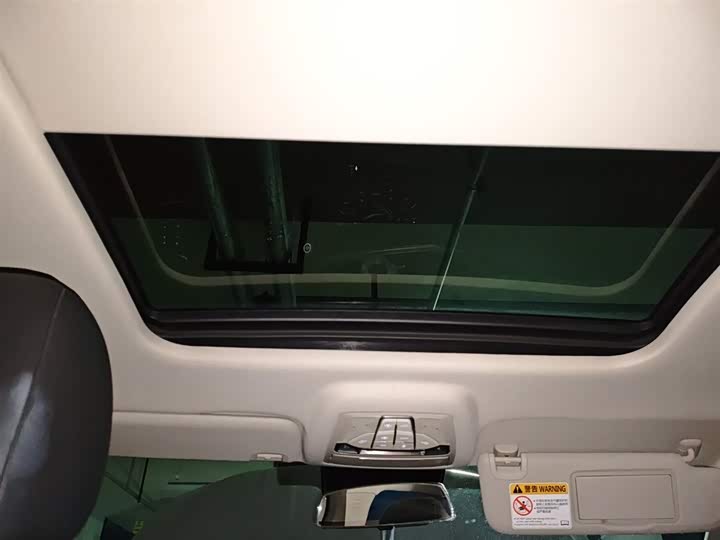 Фото 9 - Bestune B70