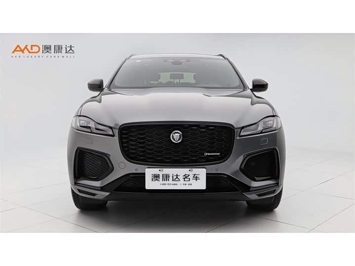 Фото 2 - Jaguar F-Pace