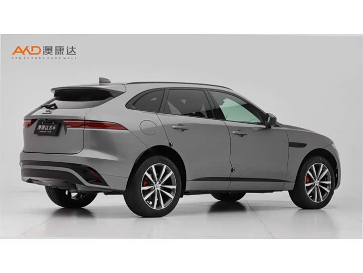 Фото 3 - Jaguar F-Pace