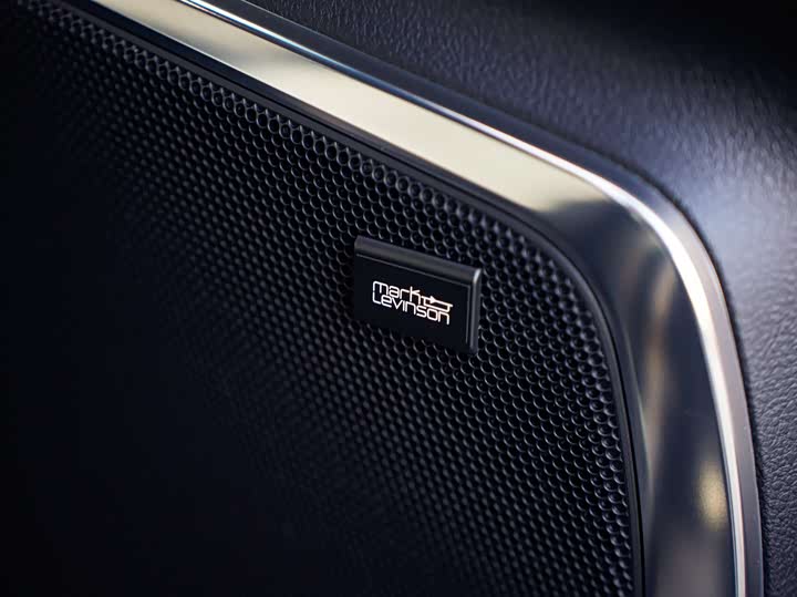 Фото 17 - Lexus LM