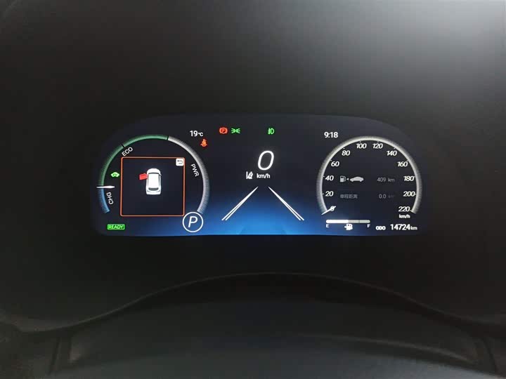 Фото 12 - Toyota Crown Kluger