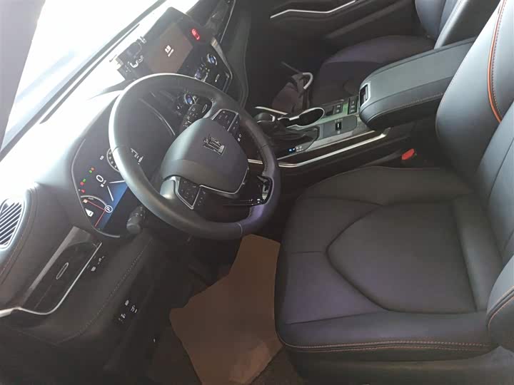 Фото 15 - Toyota Crown Kluger