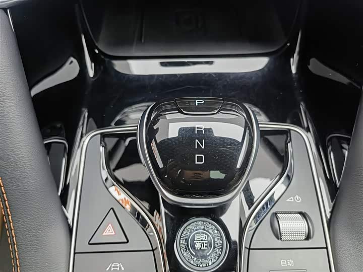 Фото 13 - BYD Song Plus Hybrid/EV