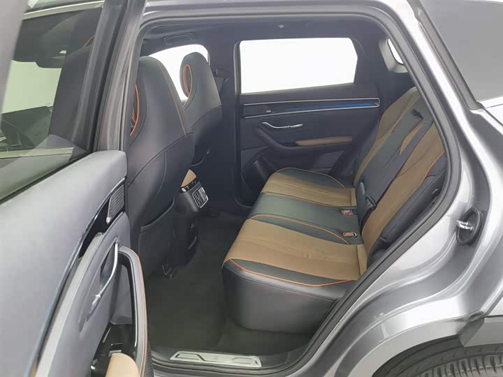 Фото 15 - BYD Song Plus Hybrid/EV