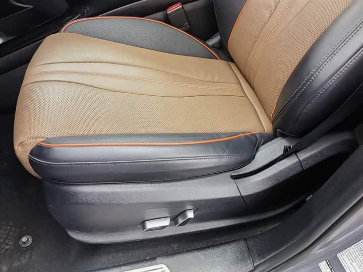 Фото 20 - BYD Song Plus Hybrid/EV