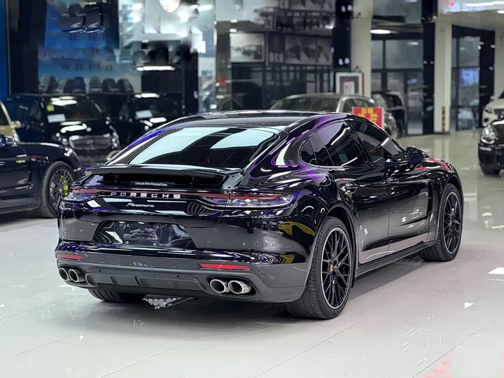 Фото 12 - Porsche Panamera