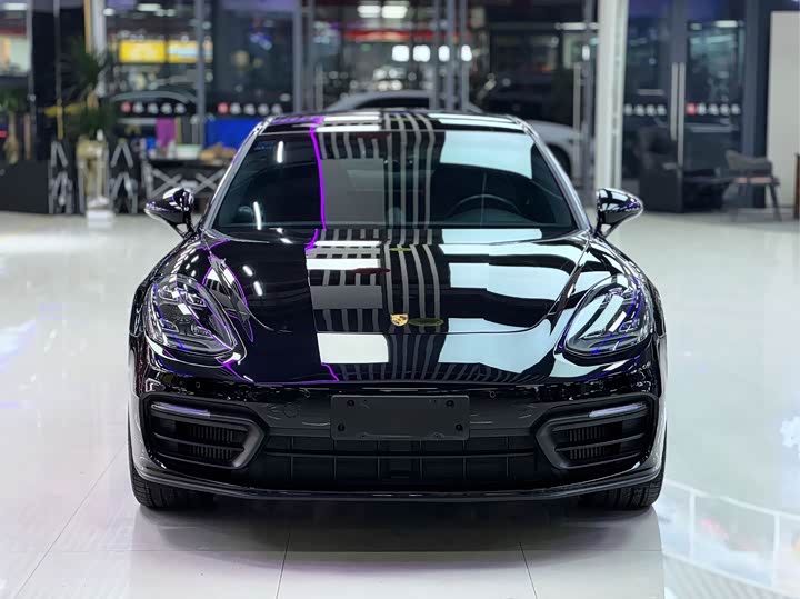 Фото 2 - Porsche Panamera
