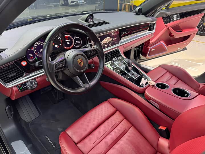 Фото 4 - Porsche Panamera