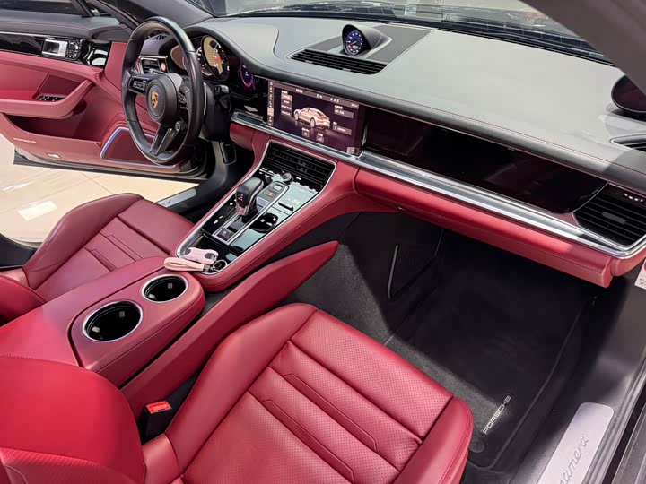 Фото 6 - Porsche Panamera