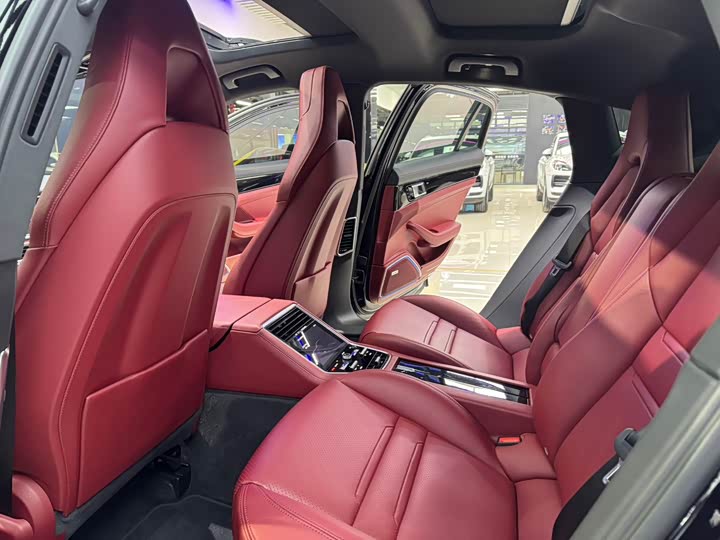 Фото 7 - Porsche Panamera